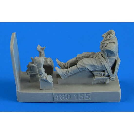 Aerobonus 480155 1/48 Soviet Woman Gunner Wwii With Seat For Po-2 Aerobonus 480155 1/48 Soviet Woman Gunner Wwii With Seat For Po-2