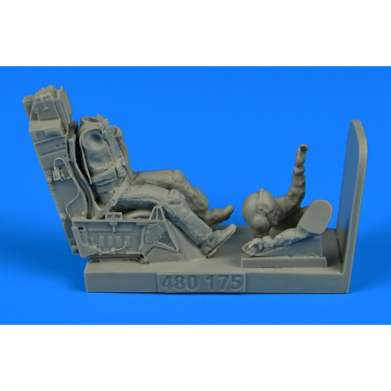 Aerobonus 480175 1/48 Usaf Fighter Pilot With Ejection Seat For F-16 Hasegawa/Tamiya Aerobonus 480175 1/48 Usaf Fighter Pilot With Ejection Seat For F-16 Hasegawa/Tamiya