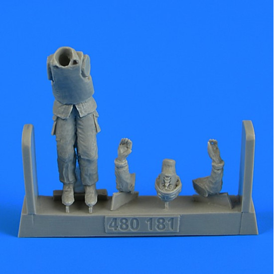 Aerobonus 480181 1/48 Modern British Army Gunner For Bae Warrior Resin Kit Aerobonus 480181 1/48 Modern British Army Gunner For Bae Warrior Resin Kit