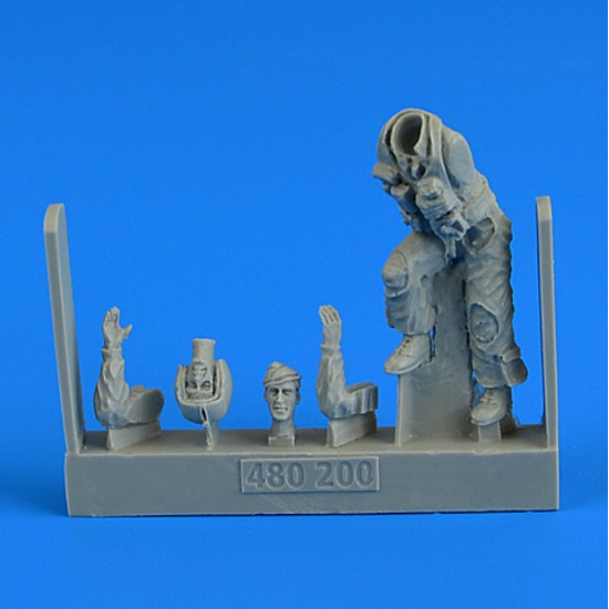 Aerobonus 480200 1/48 Usaf Fighter Pilot On The Ladder Resin Kit Aerobonus 480200 1/48 Usaf Fighter Pilot On The Ladder Resin Kit