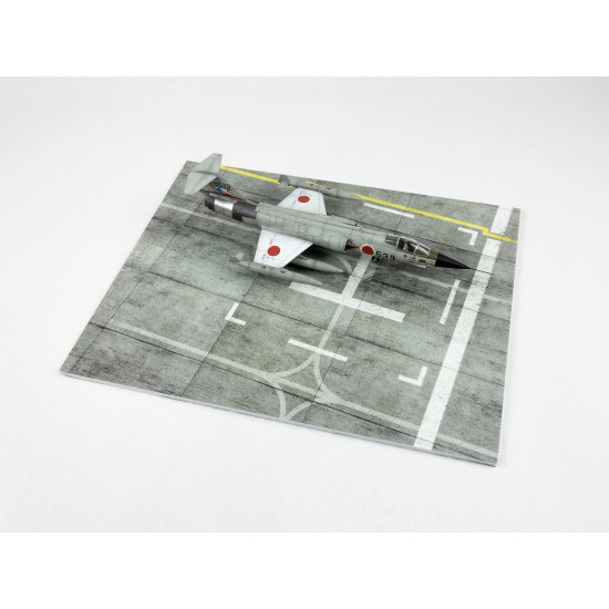 Red Fox Db-72001 1/72 3d Diorama Base Modern Nato Airfield Type 1 300x230mm