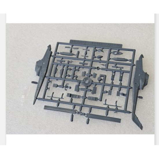Miniwing 372 1/144 Bell Ah-1g Cobra Over America Plastic Model Kit