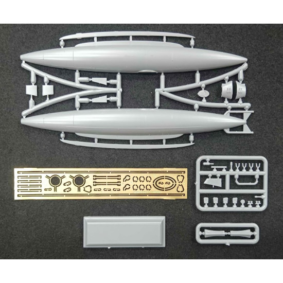 Mikro Mir 144-037 1/144 Delfino Submarine Plastic Model Kit Mikro Mir 144-037 1/144 Delfino Submarine Plastic Model Kit