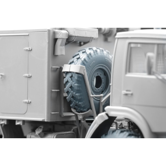 Scalex Wm-35008 1/35 Kamaz 4310 Ordinary Wheel Set Scalex Wm-35008 1/35 Kamaz 4310 Ordinary Wheel Set