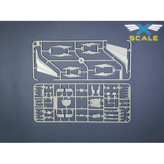X-scale 144010 1/144 Airliner Dc-8-61 Long-range Narrow-body Passenger Airliner