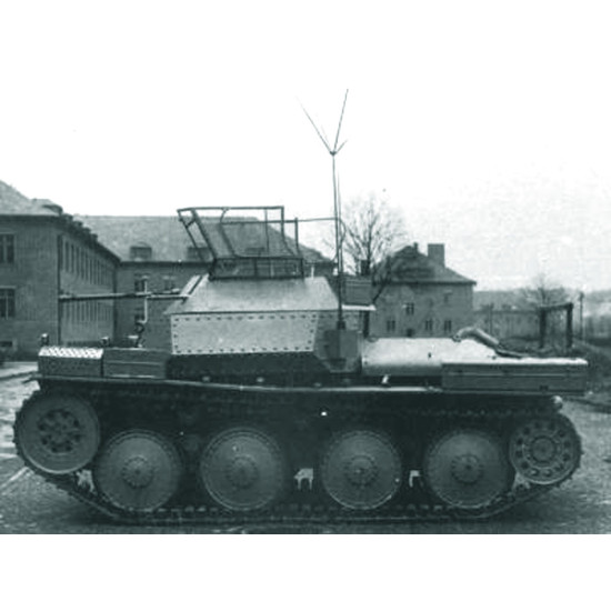 German Sd.Kfz 140/1 Aufklarungspanzer light tank 1/35 Ark Models 35030