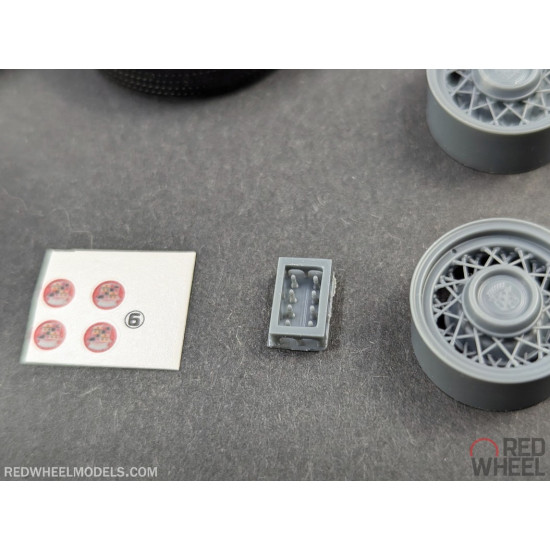 Red Wheel 25007 1/25 52-56 Cadillac Wire Wheels Set Resin Model