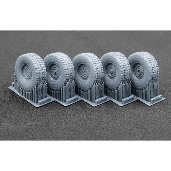 Scalex Wm-35004 1/35 Hmmwv Mt 12-bolt Ordinary Wheel Set For Icm Academy