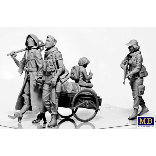 Master Box 35250 1/35 Desert Battle Series Long-distance Raid Child Of Hope Plastic Figures Kit