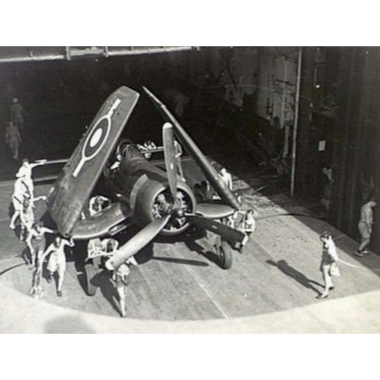 Lmg Ma-37 1/48 Aircraft Elevator Of Carriers Hms Ark Royal Deck