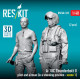 Reskit Rsf48-0169 1/48 A-10c Thunderbolt Ii Pilot And Airman In A Standing Position Scene 1 2 Pcs 3d Printed