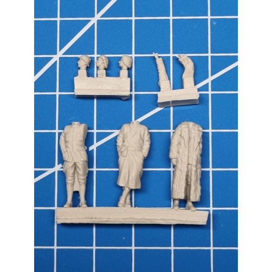 White Stork Miniatures F72033 1/72 Wwi French Tankers Resin Unassembled Unpainted