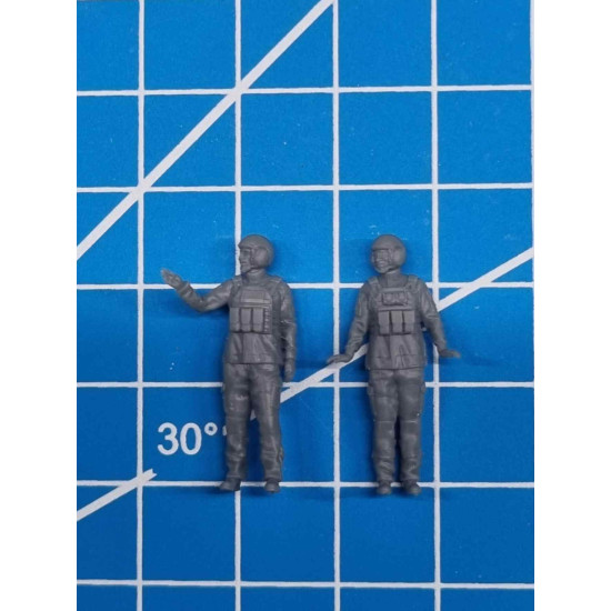 White Stork Miniatures F72117 1/72 Polish Crew Of Himars Resin Unassembled Unpainted
