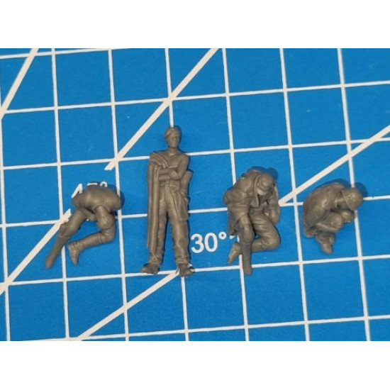White Stork Miniatures F72127 1/72 After Battle German Soldiers Part 2 Resin Resin Unassembled Unpainted