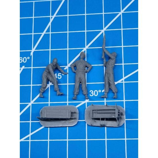 White Stork Miniatures F72158 1/72 Tiger I Crew Loading Ammo Resin Unassembled Unpainted