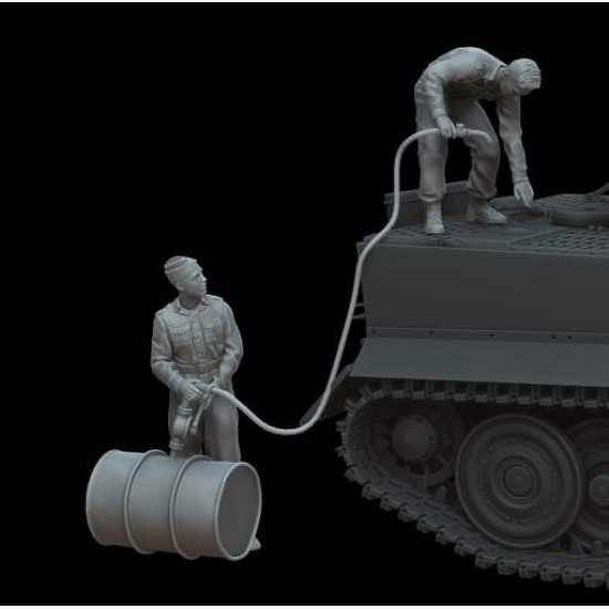 White Stork Miniatures F72159 1/72 Tiger I Crew Loading Fuel Resin Unassembled Unpainted