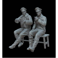 White Stork Miniatures F72162 1/72 German Pilots On The Bench Resin Unassembled Unpainted