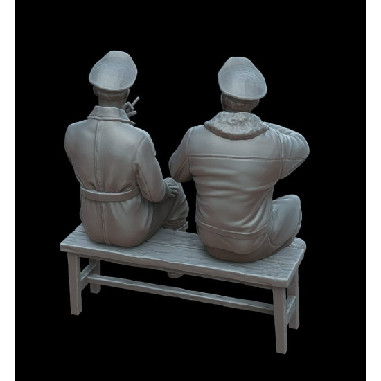 White Stork Miniatures F72162 1/72 German Pilots On The Bench Resin Unassembled Unpainted