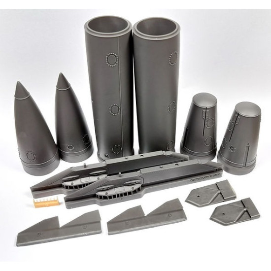 Kopecky Scale Models 32026 1/32 F-16 600 Gallons Fuel Tanks And Pylons Resin Kit