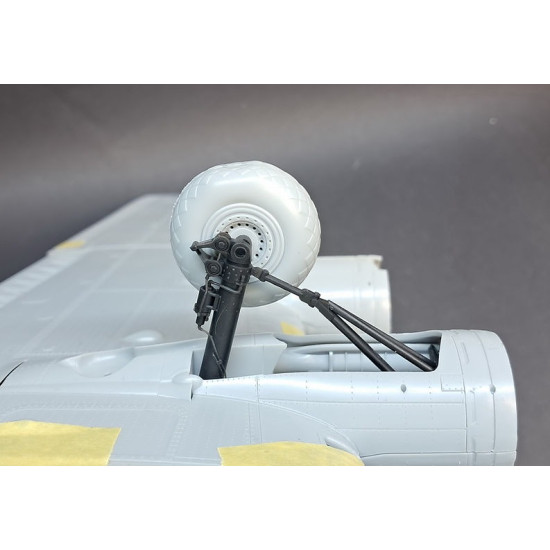 Kopecky Scale Models 48036 1/48 B-17 Landing Gear Unloaded For Hk Models