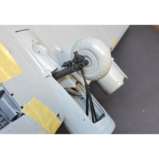 Kopecky Scale Models 48036 1/48 B-17 Landing Gear Unloaded For Hk Models