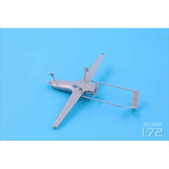 Modelsvit 72082 1/72 An-196 Liutyi Plastic Model Kit