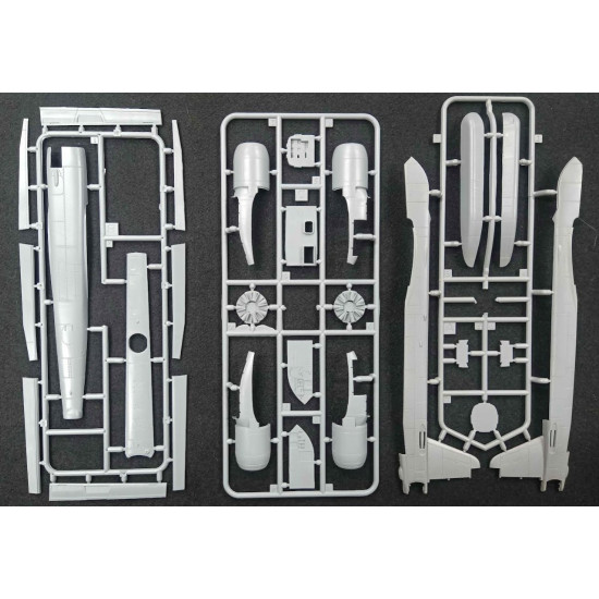 Mikro Mir 72-034 1/72 Junkers Ju-388l-1 Plastic Model Kit