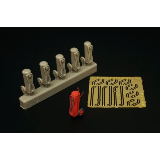 Brengun Brl72295 1/72 Raf Large Extingusher 5pcs Resin Kit Of U K Modern Extingusher
