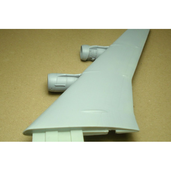 Laci 144199 1/144 Cfm56-2-a2 For E-3d Sentry Minicraft Kit