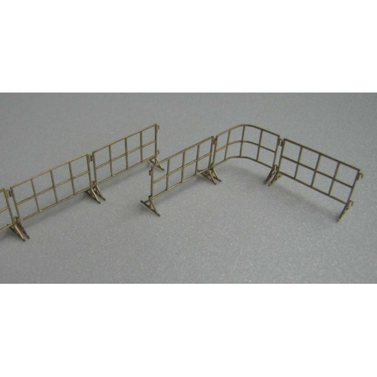 Aerodrome fencing 1 3 pieces 1/72 Mini World MINI7233a