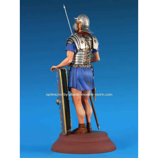 Praetorian Guardsman II Century 1:16 Figure Plastic Model Kit MINIART 