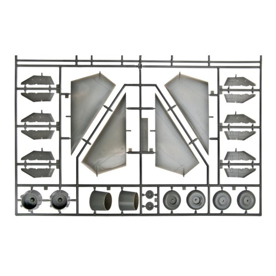 General Dynamics F-111 Aardvark 1/48 academy 1674