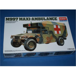 M977 Maxi-Ambulance Scale Model 1/35 academy 1352
