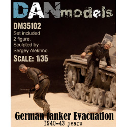 German tank crew. Evacuation, 1940-43. 2 figures, set 2 1/35 DAN MODELS 35102