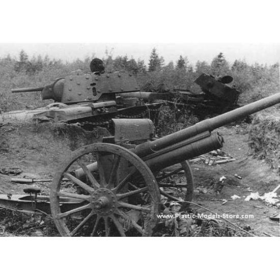 76.2mm (3 inch) Soviet gun model 1902/1930 (with limber) 1/72 ACE 72252