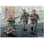 GERMAN PARATROOPERS WW II ERA 1/35 MASTER BOX 35145