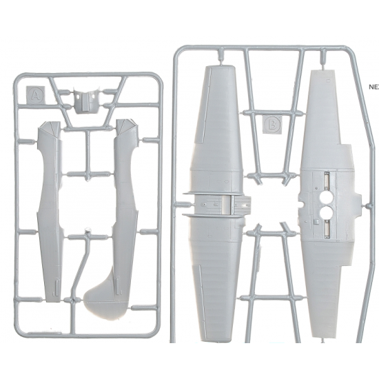 YAKOVLEV YAK-18PM AEROBATIC AIRCRAFT 1/72 AMODEL 72319 Model Kit ...