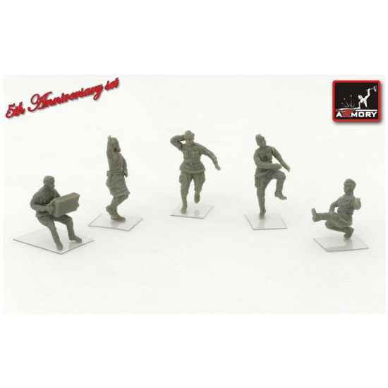 SOVIET SOLDIERS AT PARTY (WWII) 1/72 ARMORY F7221 SOVIET SOLDIERS AT PARTY (WWII) 1/72 ARMORY F7221