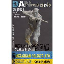 UKRAINIAN SOLDIER 2014-2017. UKRAINE. ATO, SET #5 (RESIN) 1 SOLDIER AND DECAL 1/35 Dan Models 35154