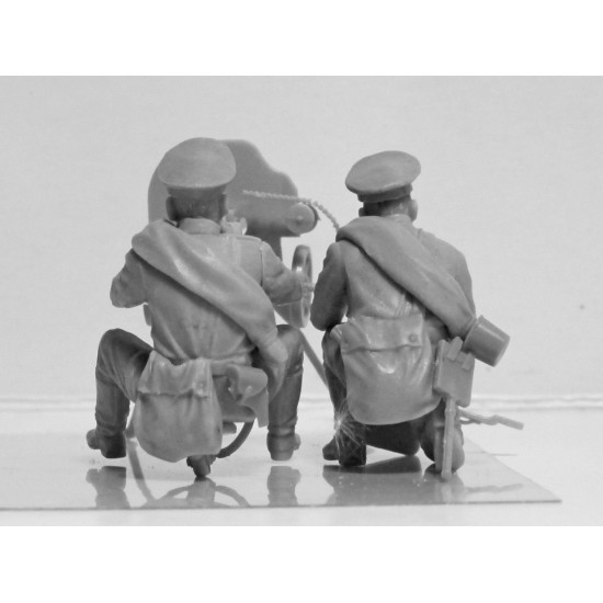 WWI RUSSIAN MAXIM MG 1910 TEAM TWO FIGURES 1/35 ICM 35698