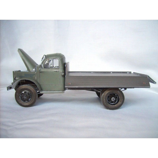 PAPER MODEL KIT CIVILIAN CARS , GAZ-51 1/25 OREL 57