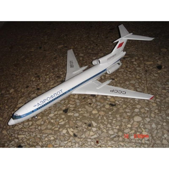PAPER MODEL KIT CIVIL AVIATION FLYING TU-154B-2 1/100 OREL 65