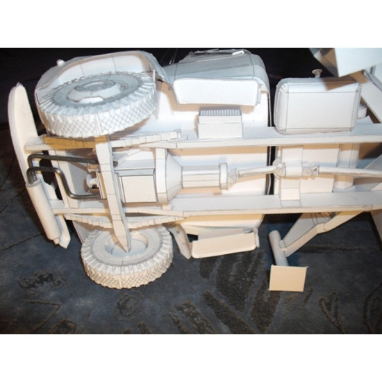 PAPER MODEL KIT CIVILIAN CARS ,CRANE KS-2561D BASED ON THE ZIL-130 1/25 OREL 73
