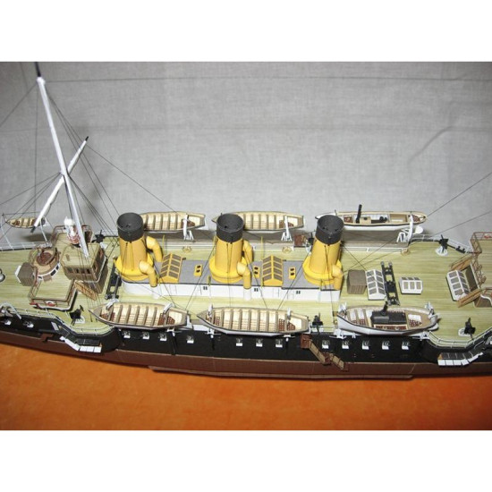 PAPER MODEL KIT PROTECTED CRUISERS OF THE 1ST RANK SVETLANA 1/200 OREL 123