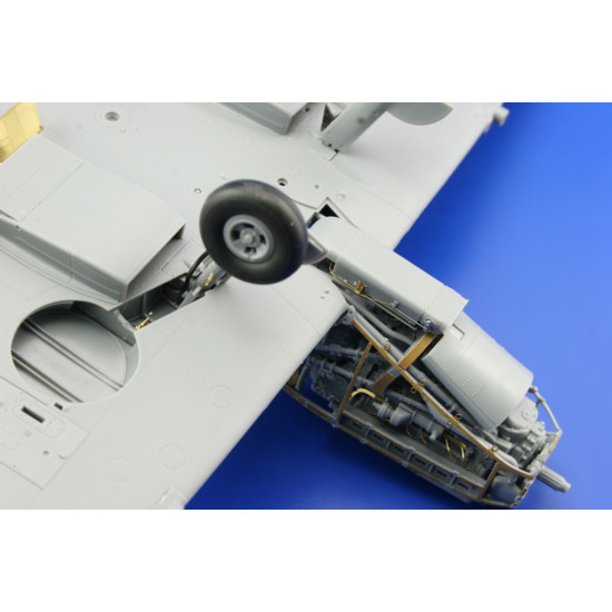 Eduard 32249 1/32 Spitfire Mk.IX exterior Photo-Etched for Aircraft Photo etched set Eduard 32249 1/32 Spitfire Mk.IX exterior Photo-Etched for Aircraft Photo etched set
