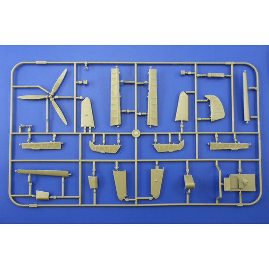 Eduard 3402 1/32 Bf 109E-3 Plastic for Aircraft Weekend edition