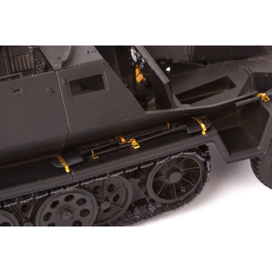 Eduard 36499 1/35 Sd.Kfz. 251/1 Ausf.C Photo-Etched for AFV Photo etched set