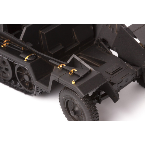 Eduard 36499 1/35 Sd.Kfz. 251/1 Ausf.C Photo-Etched for AFV Photo etched set