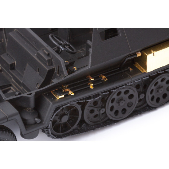 Eduard 36499 1/35 Sd.Kfz. 251/1 Ausf.C Photo-Etched for AFV Photo etched set