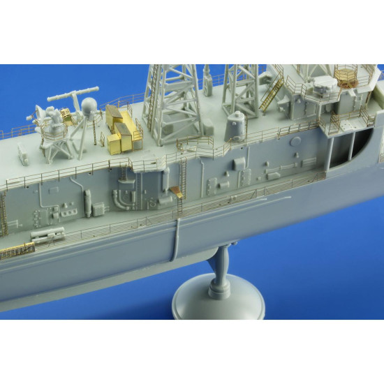 Eduard 53150 1/350 USS Oliver H. Perry FFG-7 0 Photo-Etched for Ships Photo etched set Eduard 53150 1/350 USS Oliver H. Perry FFG-7 0 Photo-Etched for Ships Photo etched set